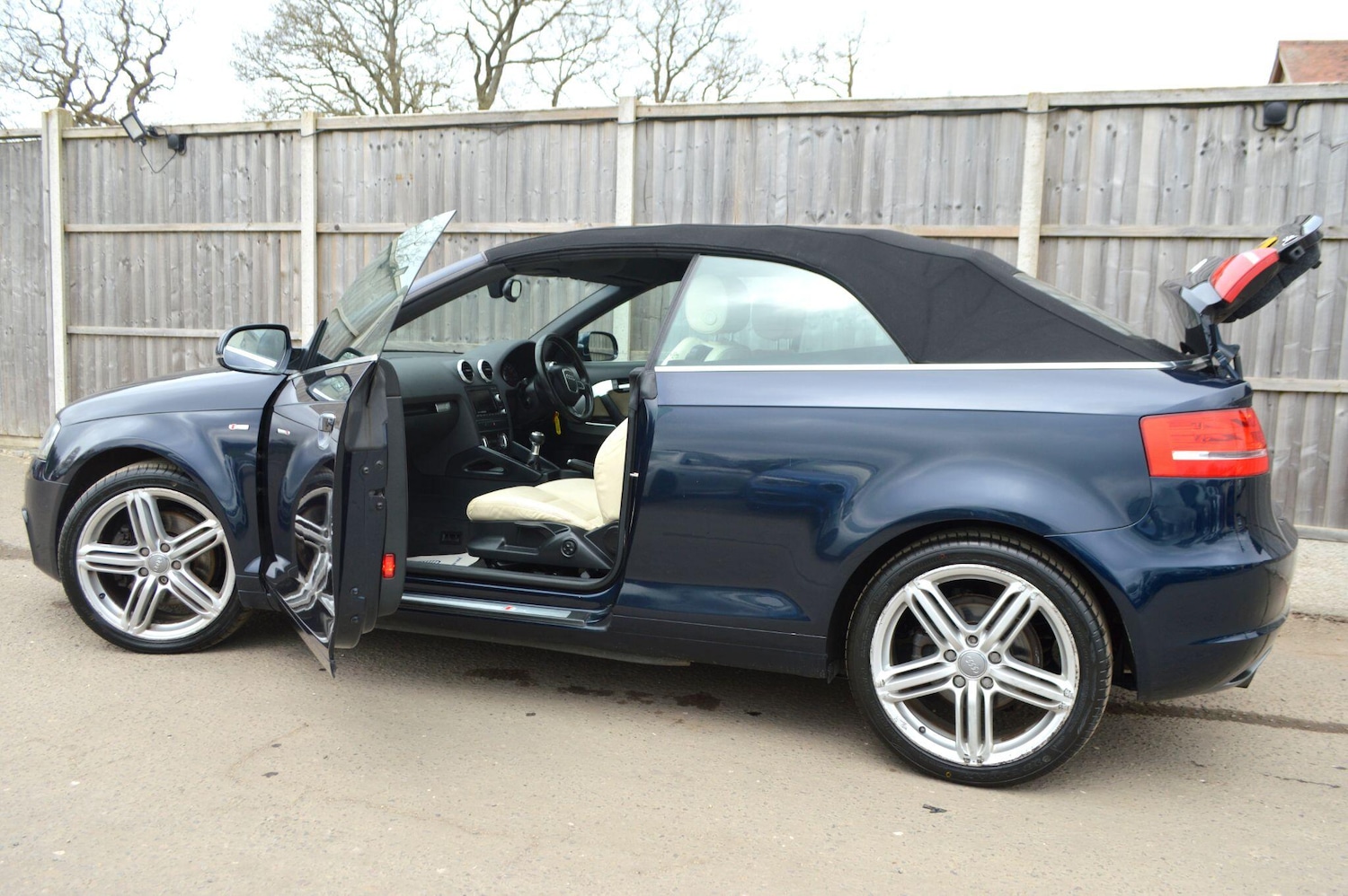 Used Audi A3 Cabriolet for sale - 78135676: Photo 15