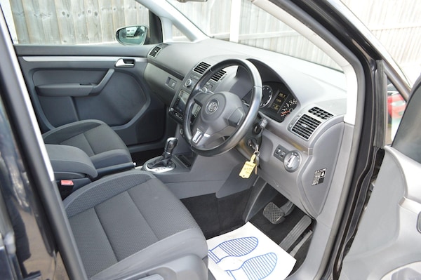 Used Volkswagen Touran for sale - 75459145: Photo 18