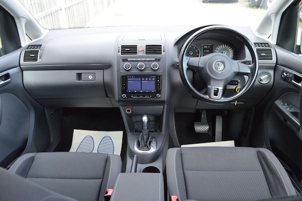 Used Volkswagen Touran for sale - 75459145: Photo 2