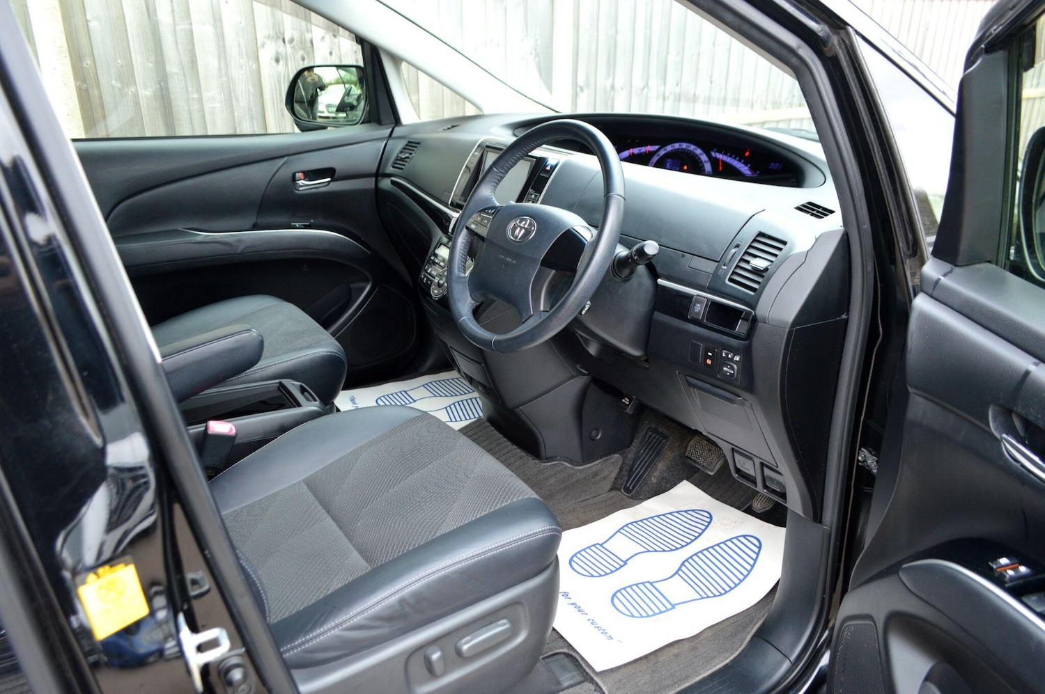 Used Toyota Estima 2026 for sale - 77696352: Photo 20