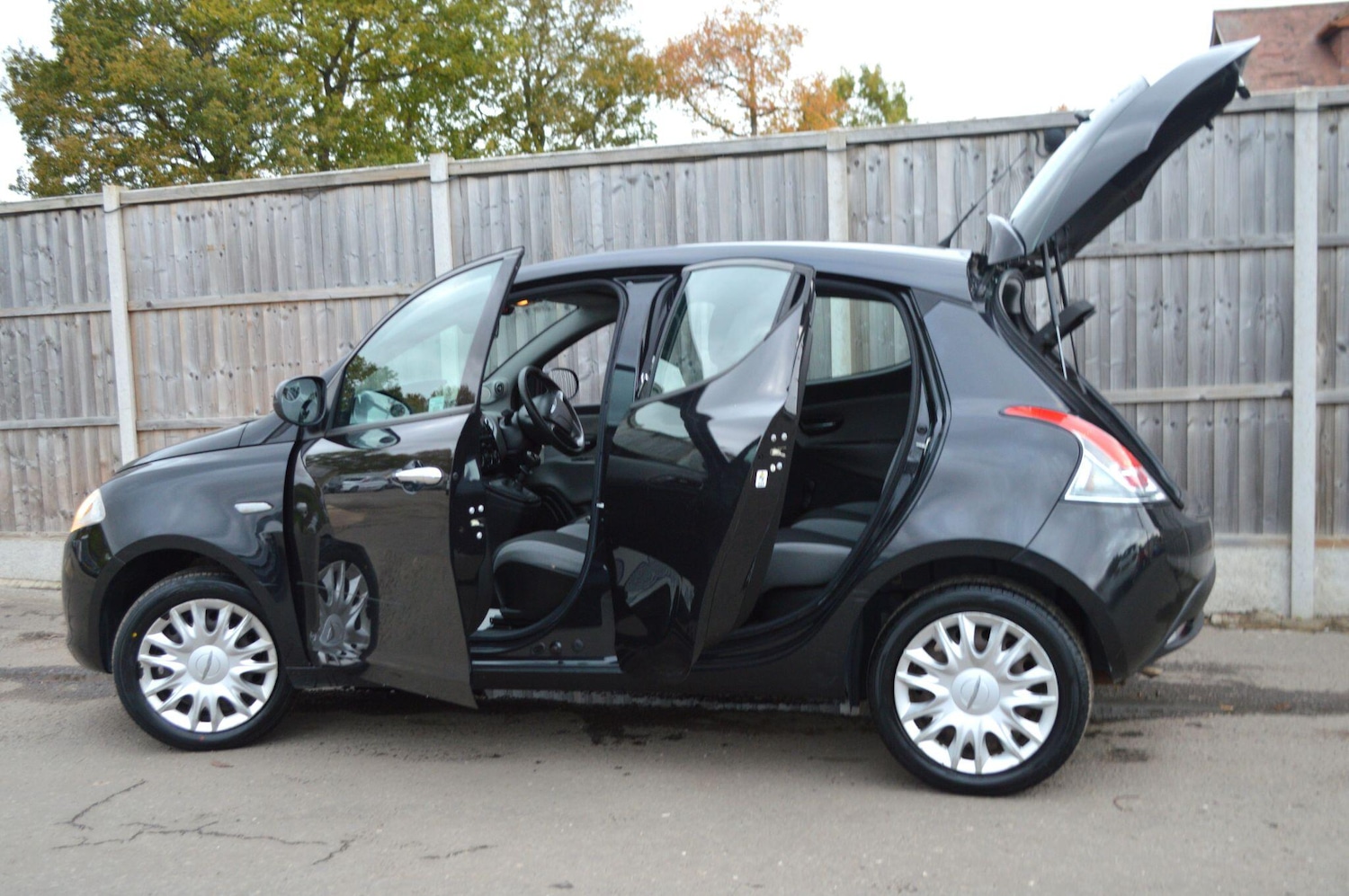 Used Chrysler Ypsilon 2014 for sale - 76512193: Photo 14