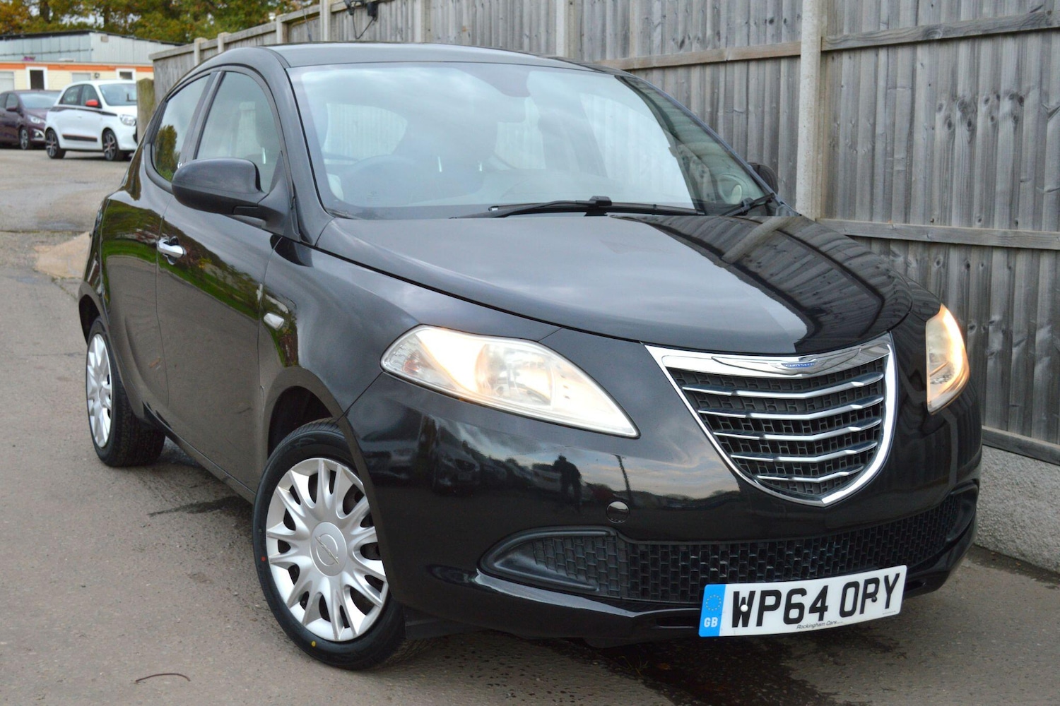 Used Chrysler Ypsilon 2014 for sale - 76512193: Photo 3