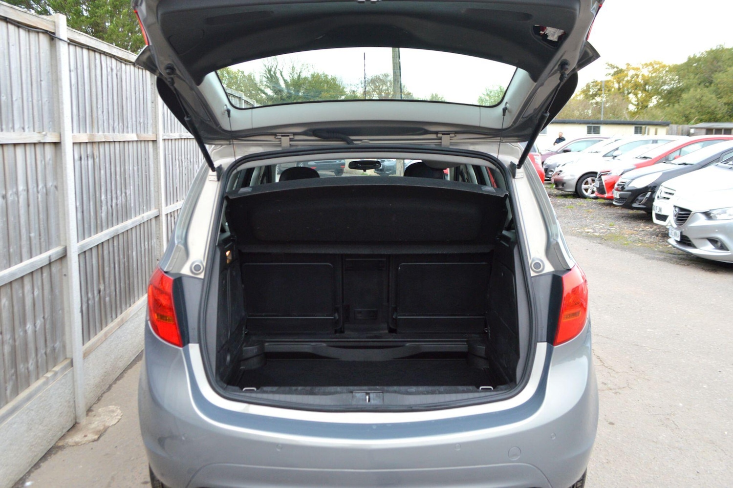 Used Vauxhall Meriva 2010 for sale - 76349695: Photo 13
