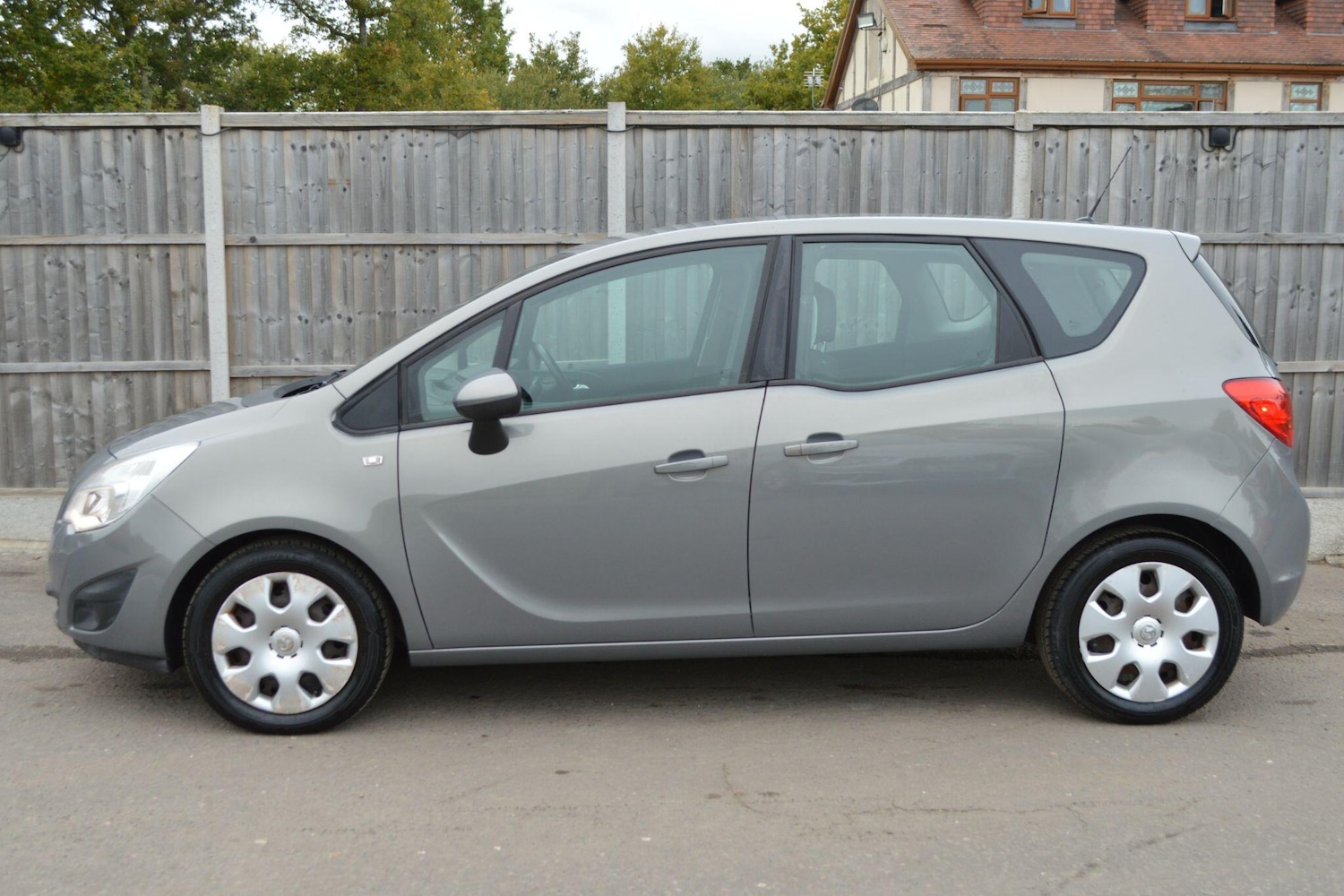 Used Vauxhall Meriva 2010 for sale - 76349695: Photo 26