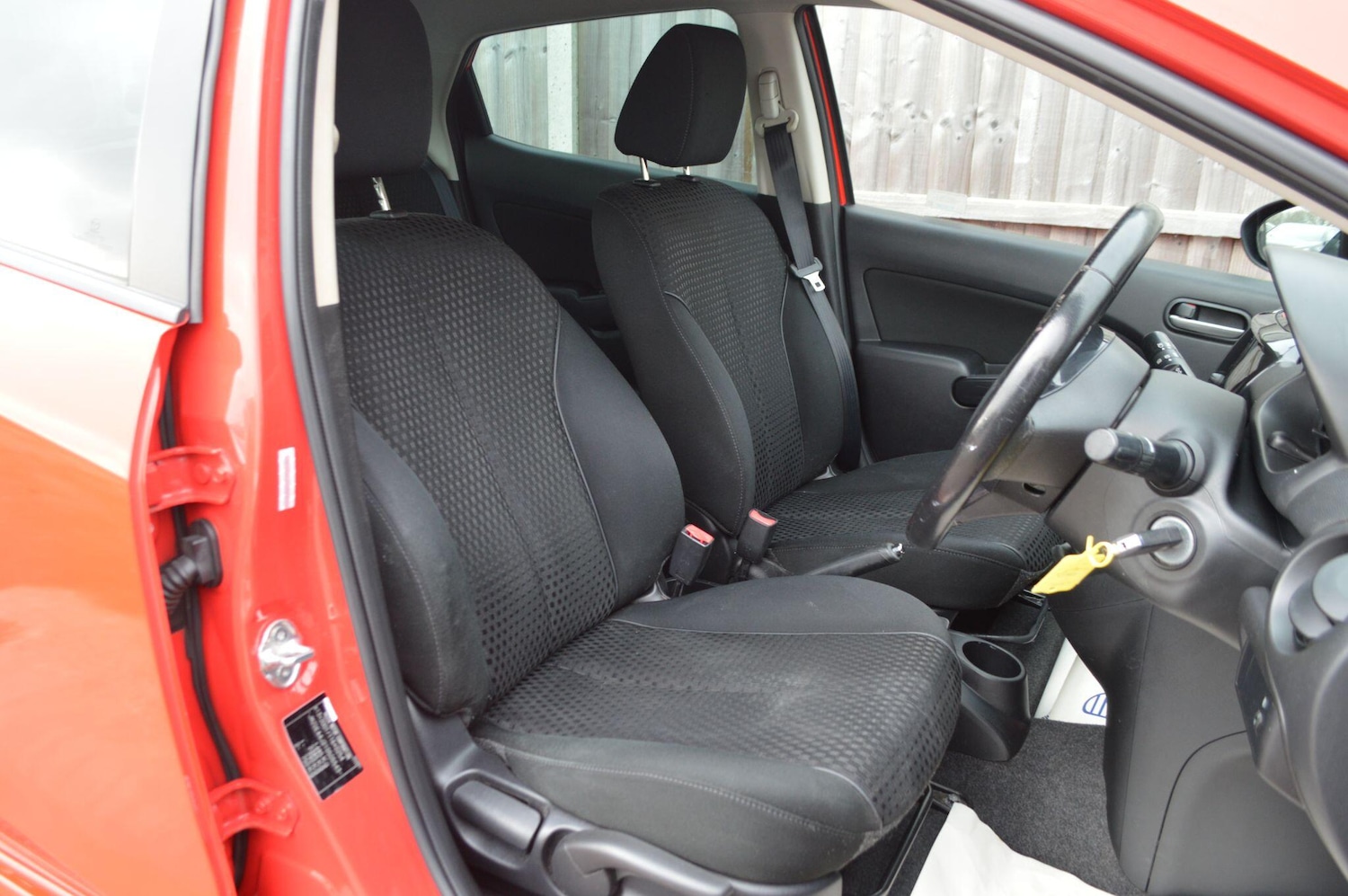 Used Mazda Mazda2 2014 for sale - 77330673: Photo 15