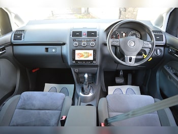 Used Volkswagen Touran 2025 for sale - 76174984: Photo 2