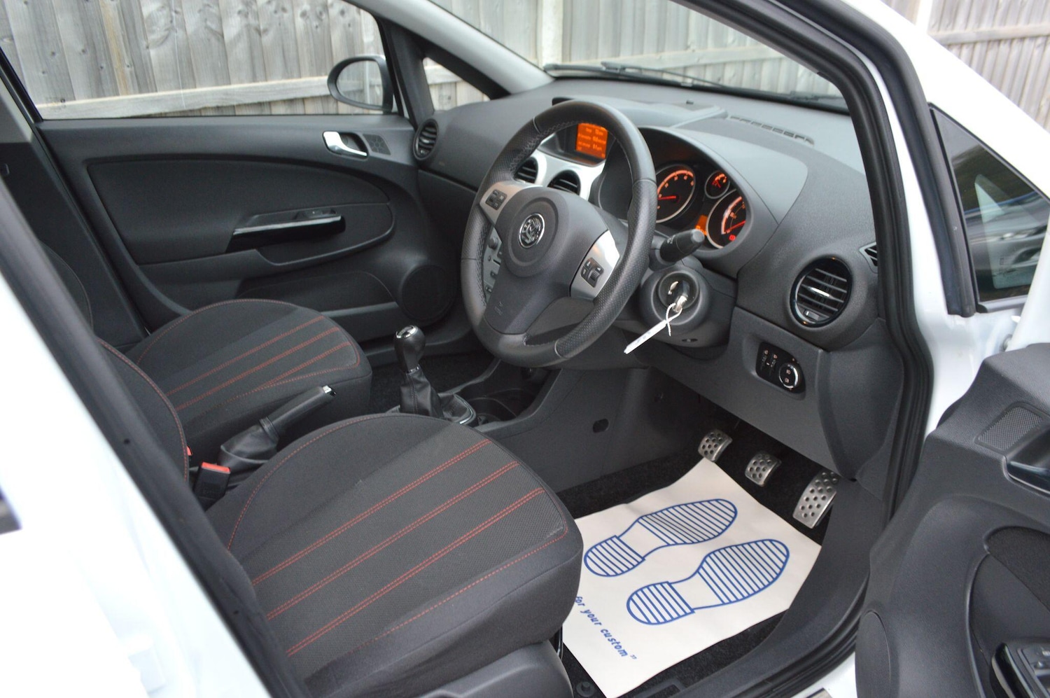 Used Vauxhall Corsa 2010 for sale - 76727611: Photo 19