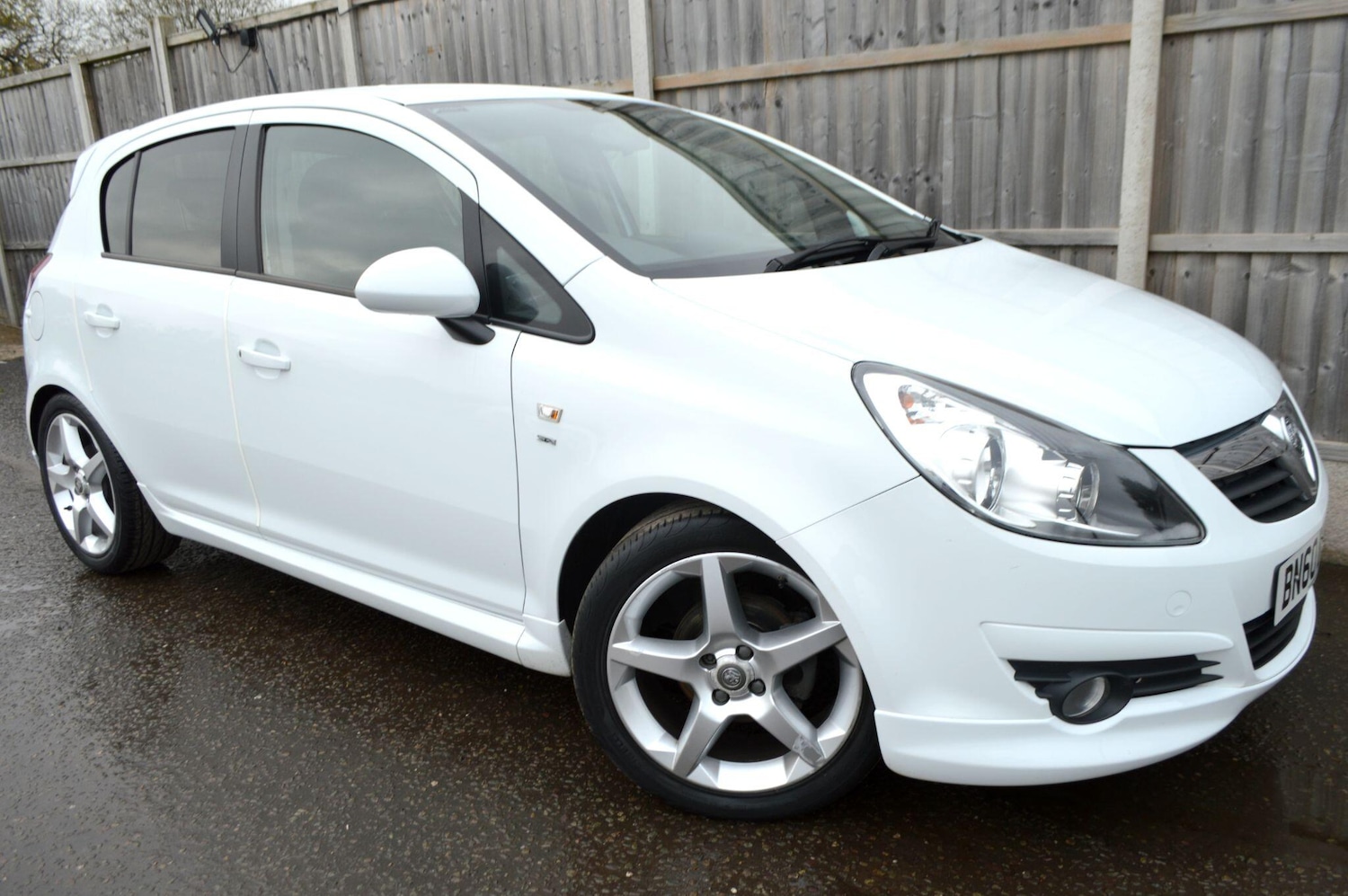 Used Vauxhall Corsa 2010 for sale - 76727611: Photo 24