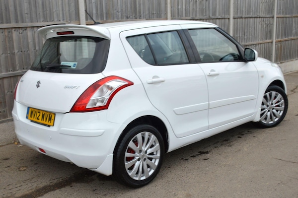 Used Suzuki Swift 2012 for sale - 76270582: Photo 10
