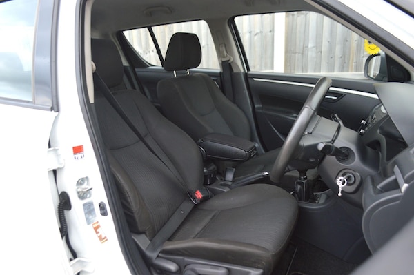 Used Suzuki Swift 2012 for sale - 76270582: Photo 15