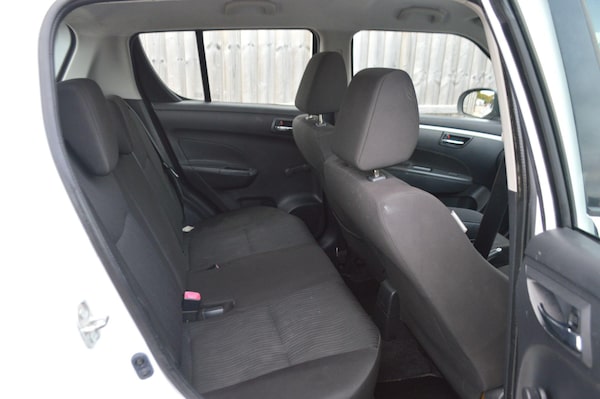 Used Suzuki Swift 2012 for sale - 76270582: Photo 9