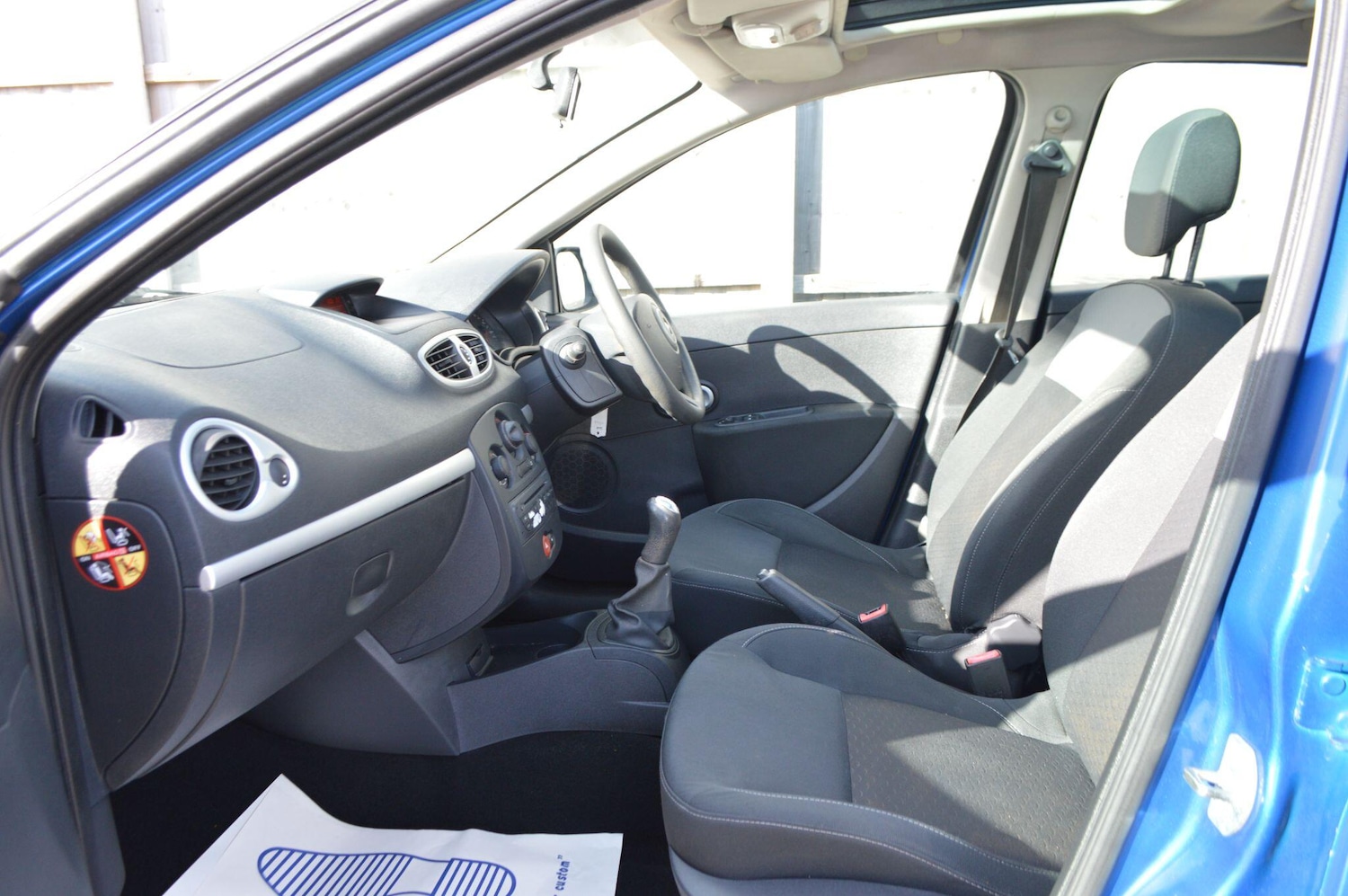 Used Renault Clio 2009 for sale - 76397900: Photo 18