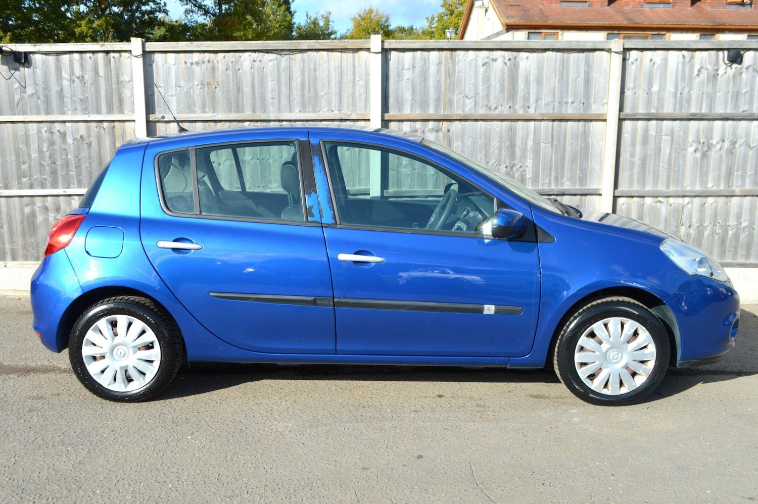 Used Renault Clio 2009 for sale - 76397900: Photo 22