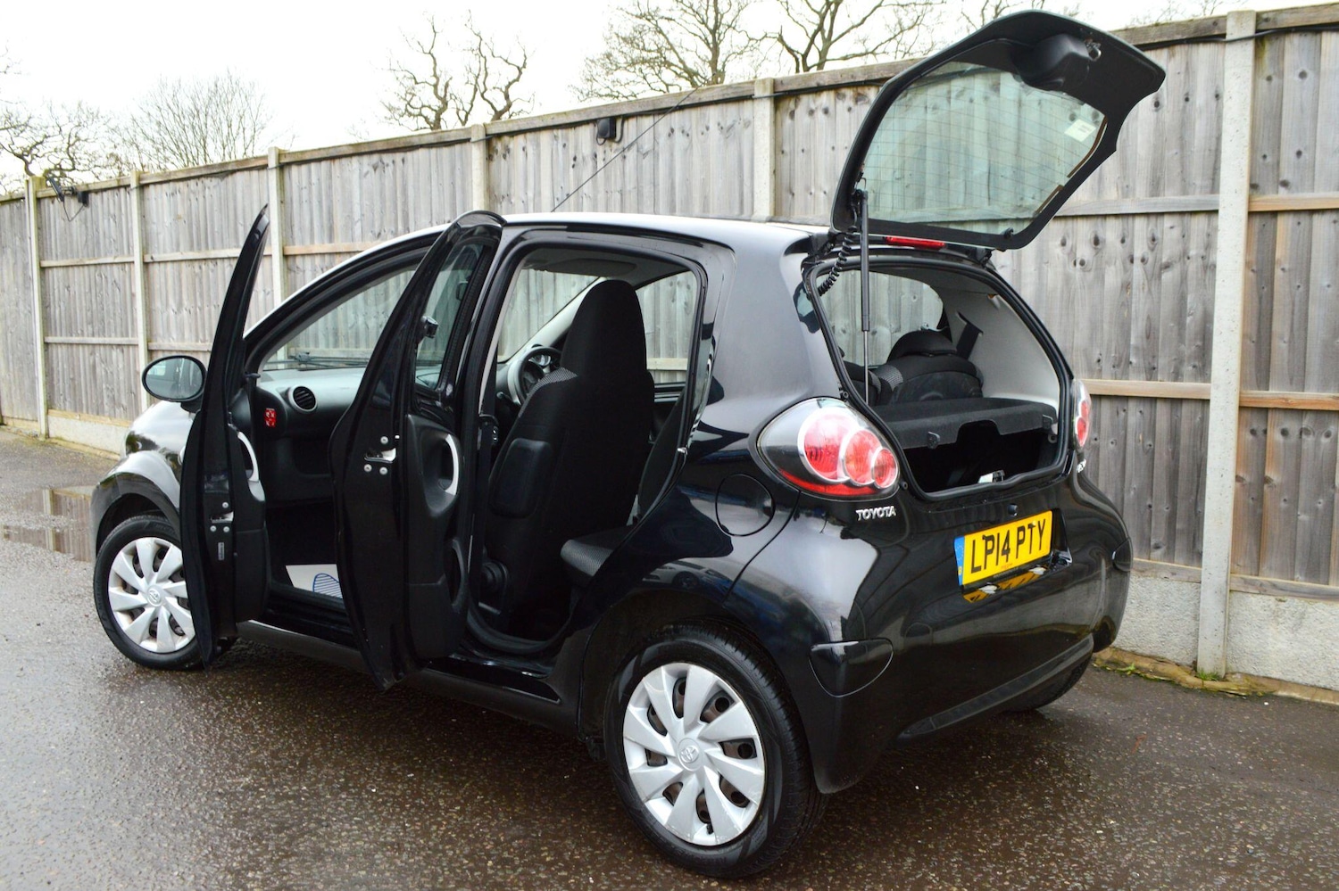 Used Toyota AYGO 2014 for sale - 77549424: Photo 13