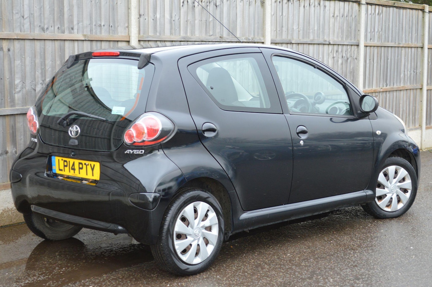 Used Toyota AYGO 2014 for sale - 77549424: Photo 18