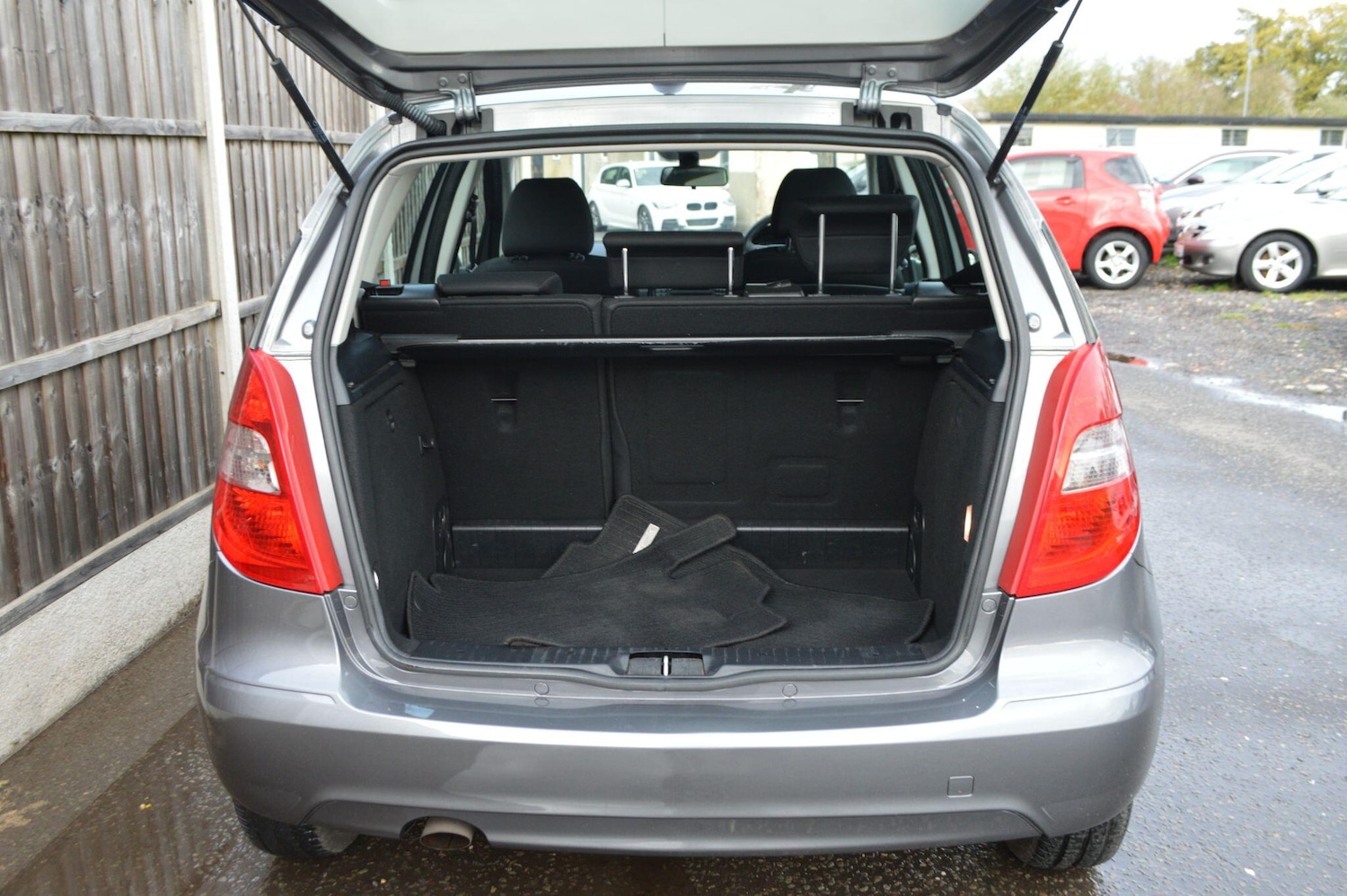 Used Mercedes-Benz A-Class 2012 for sale - 77345451: Photo 11