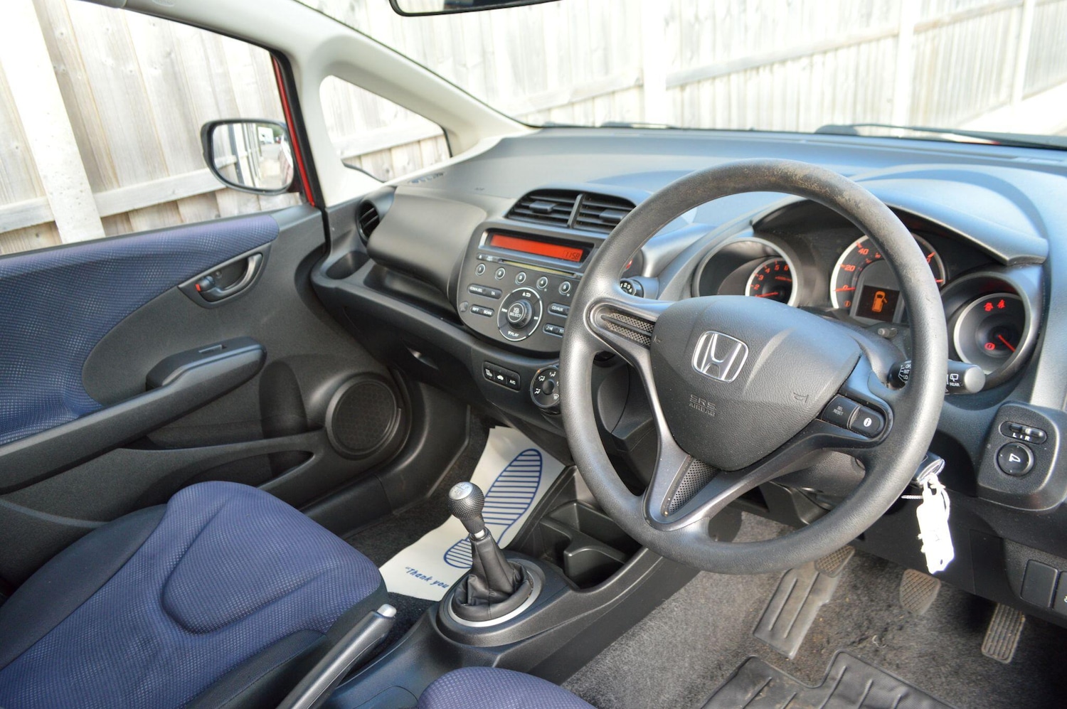 Used Honda Jazz 2011 for sale - 76389207: Photo 2
