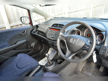 Used Honda Jazz 2011 for sale - 76389207: Photo