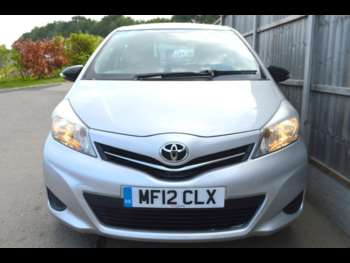 Used Toyota Yaris 2012 for sale - 74920926: Photo