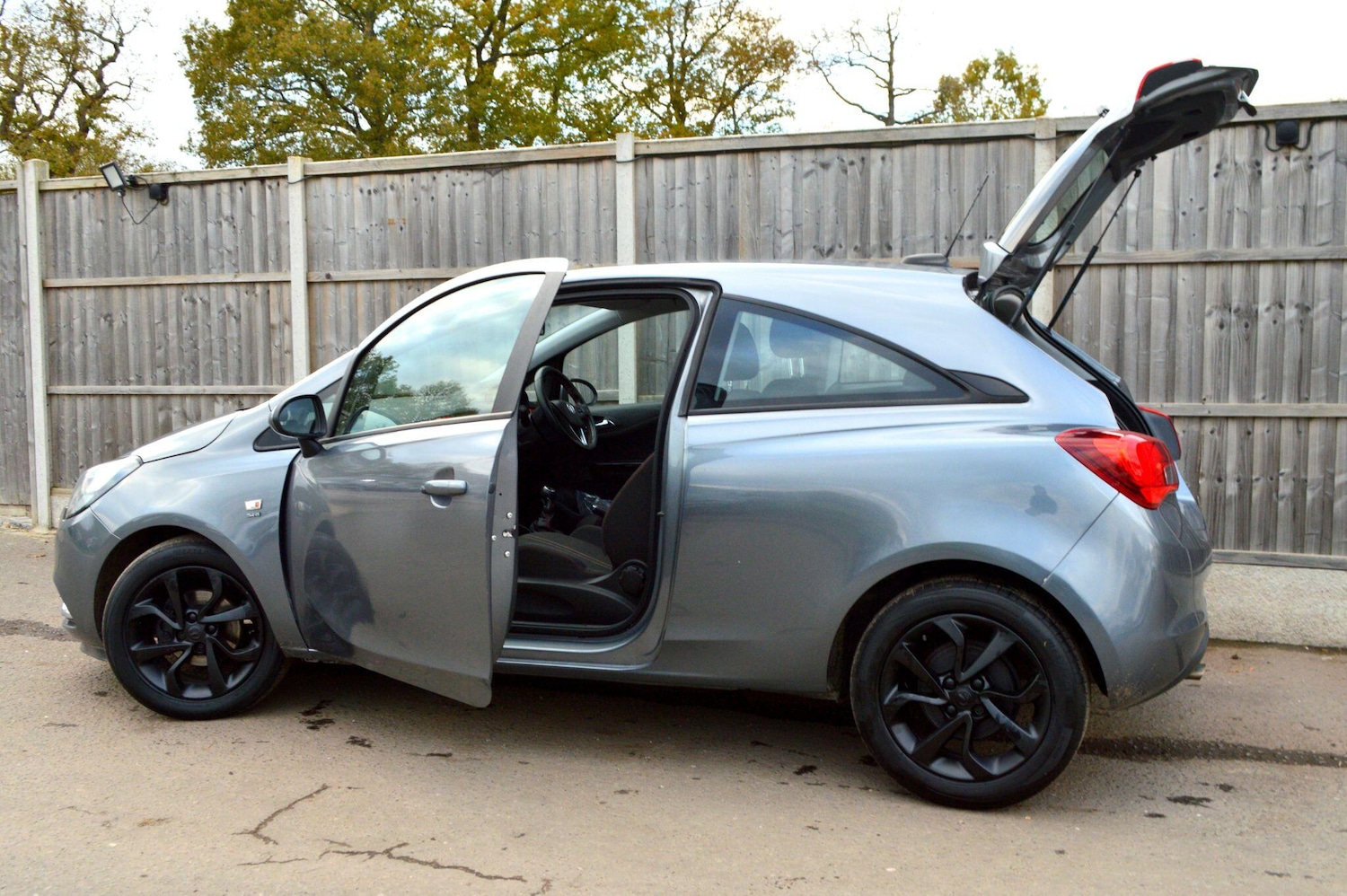 Used Vauxhall Corsa 2017 for sale - 77040967: Photo 10