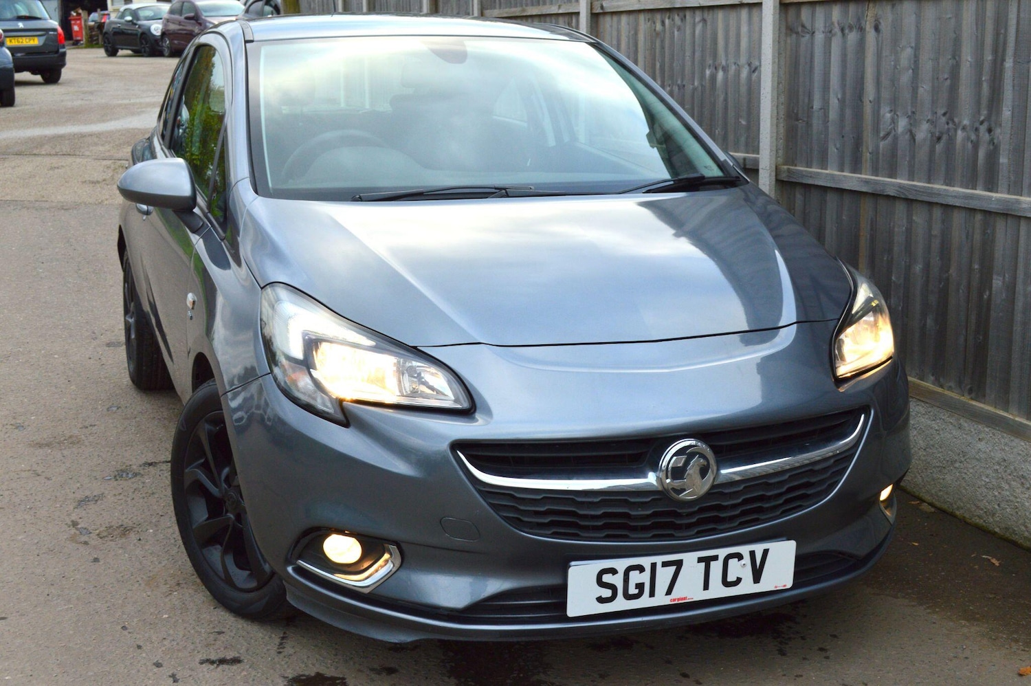 Used Vauxhall Corsa 2017 for sale - 77040967: Photo 2
