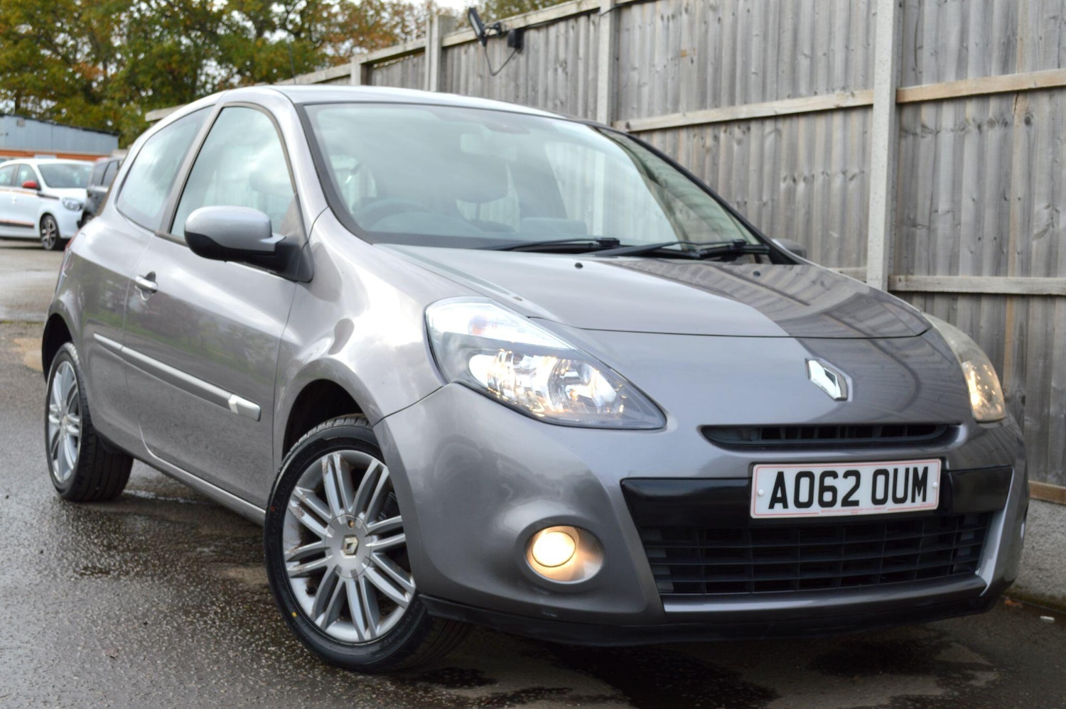 Used Renault Clio 2012 for sale - 76499593: Photo 1