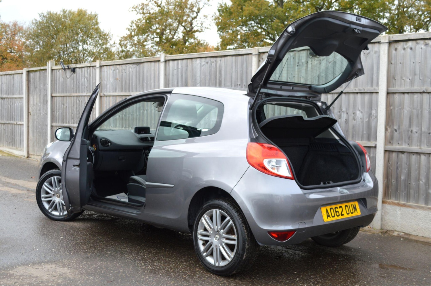 Used Renault Clio 2012 for sale - 76499593: Photo 13