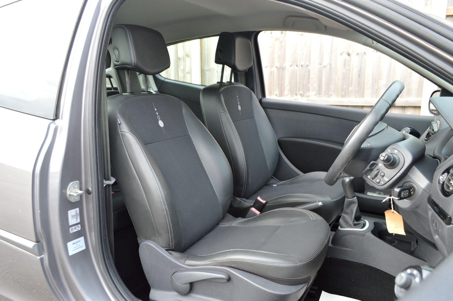 Used Renault Clio 2012 for sale - 76499593: Photo 15