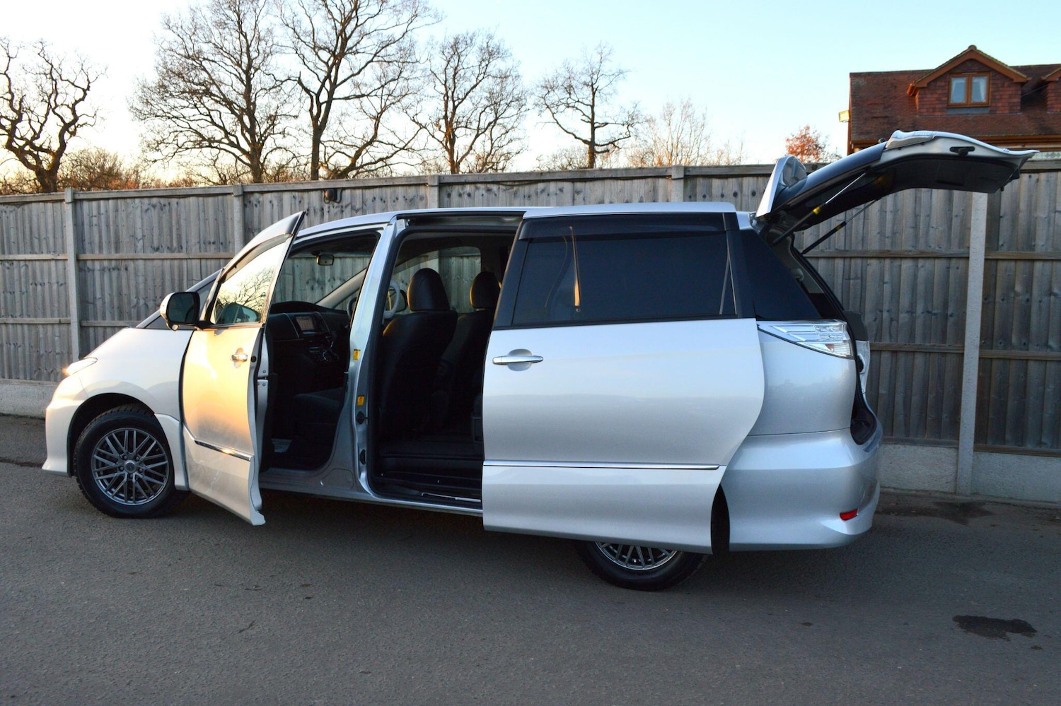 Used Toyota Estima 2025 for sale - 77109147: Photo 21