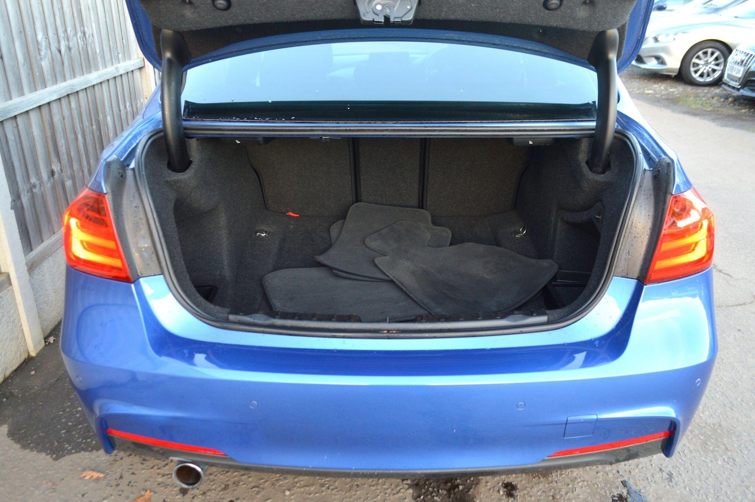 Used BMW 3 Series for sale - 76714449: Photo 14