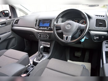 Used Volkswagen Sharan 2011 for sale - 76992545: Photo