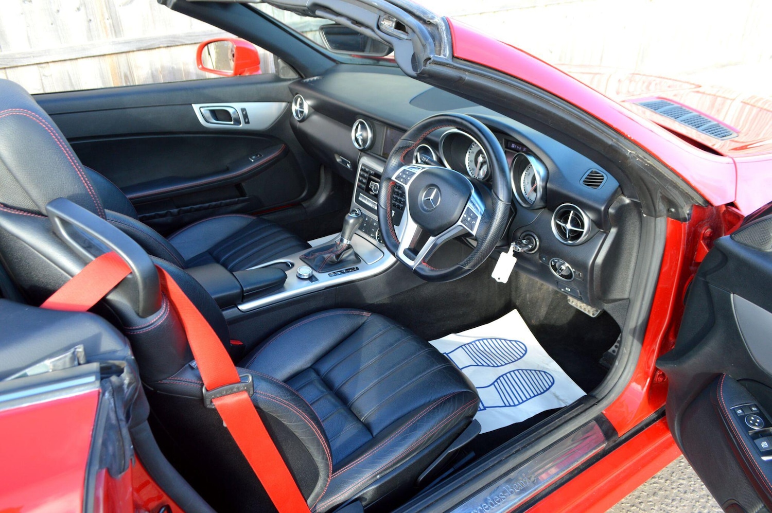 Used Mercedes-Benz SLK 2012 for sale - 77057163: Photo 2