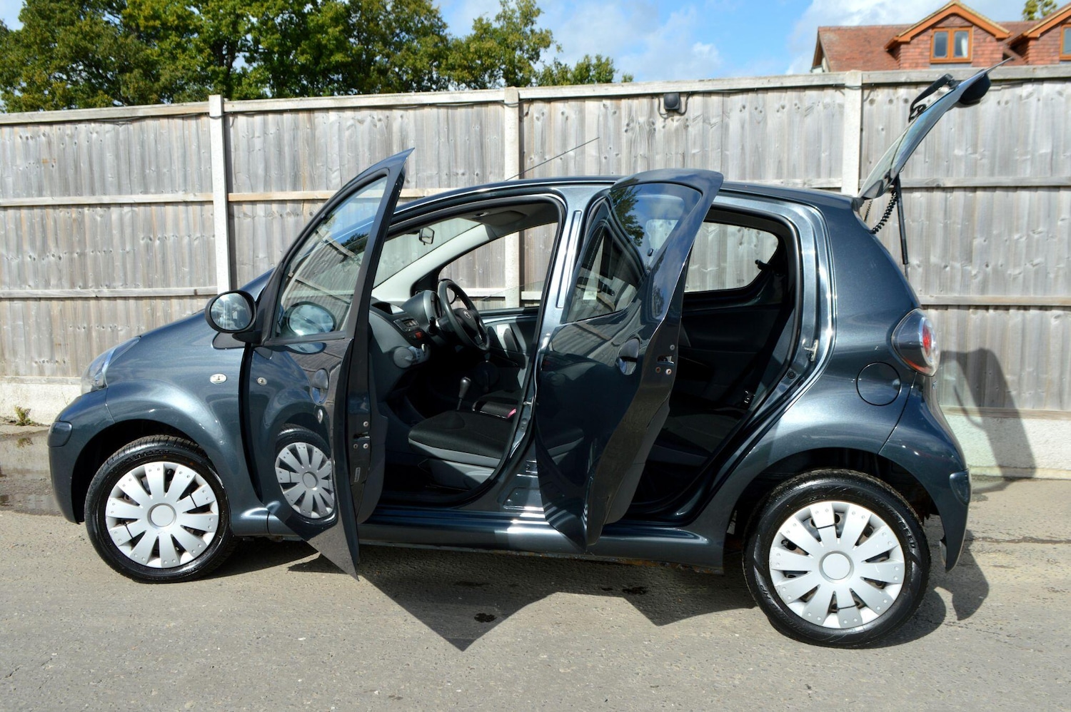 Used Toyota AYGO for sale - 77957194: Photo 12