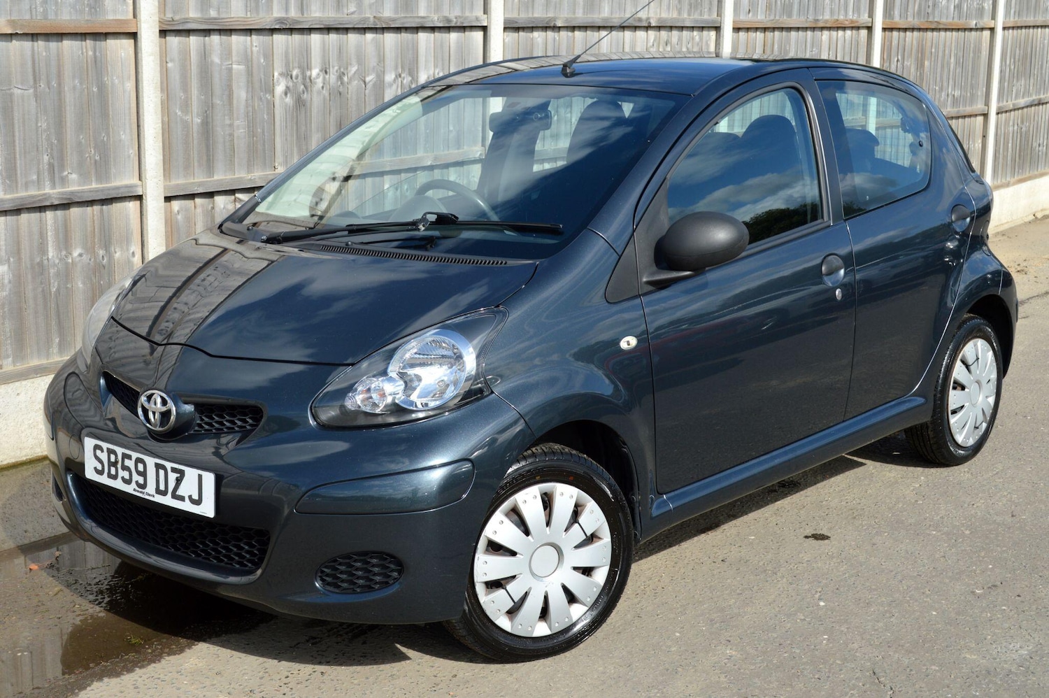 Used Toyota AYGO for sale - 77957194: Photo 23