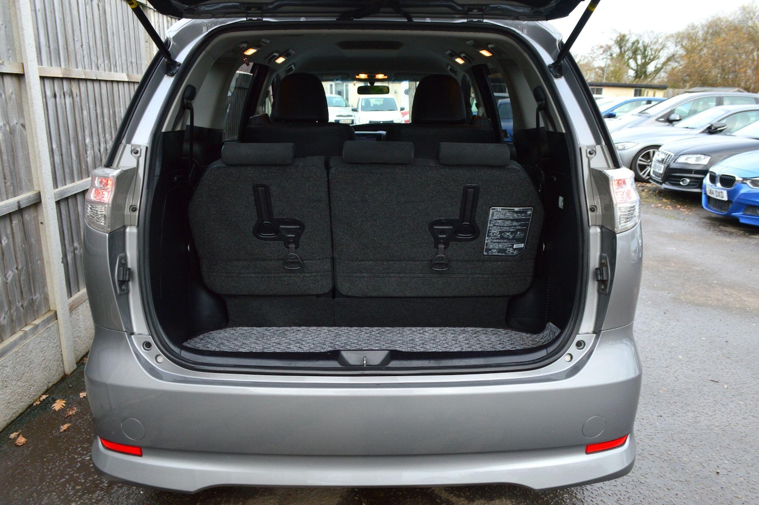 Used Toyota Estima for sale - 76926708: Photo 12