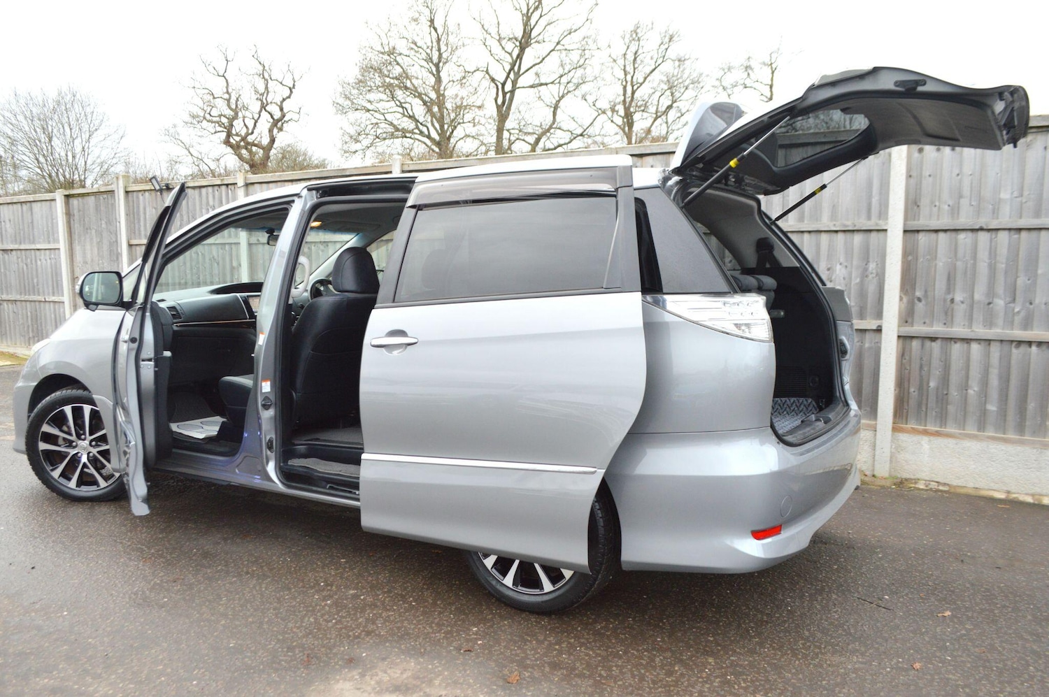 Used Toyota Estima for sale - 76926708: Photo 14