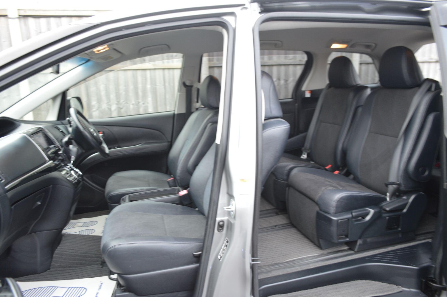 Used Toyota Estima for sale - 76926708: Photo 19