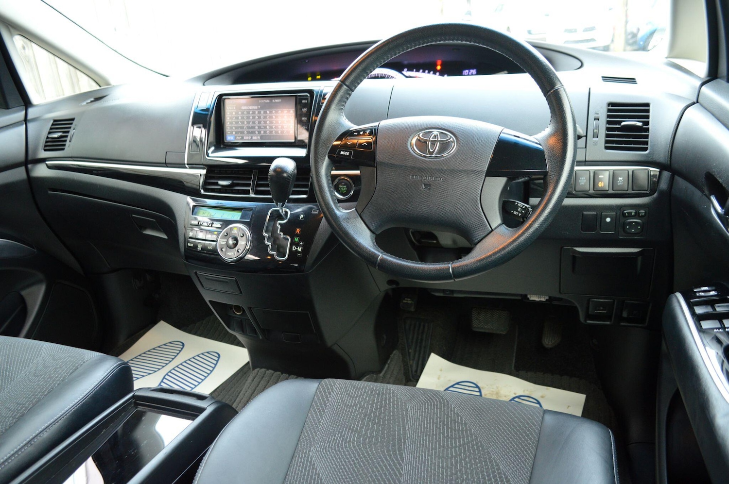 Used Toyota Estima for sale - 76926708: Photo 2