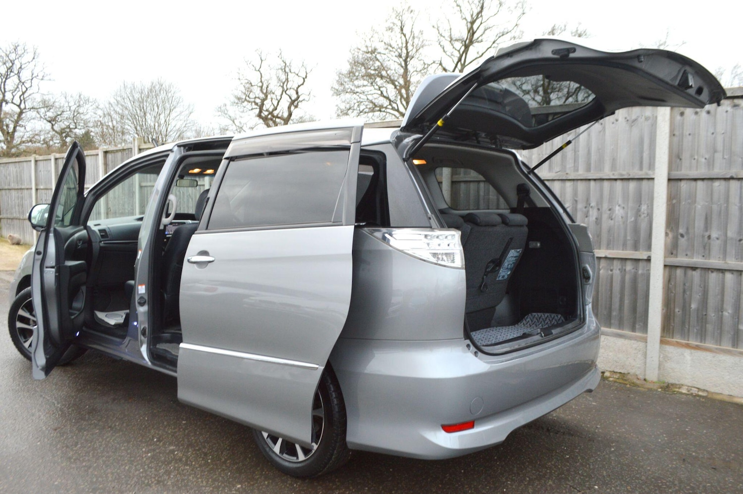 Used Toyota Estima for sale - 76926708: Photo 23