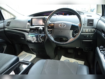 Used Toyota Estima 2014 for sale - 76926708: Photo