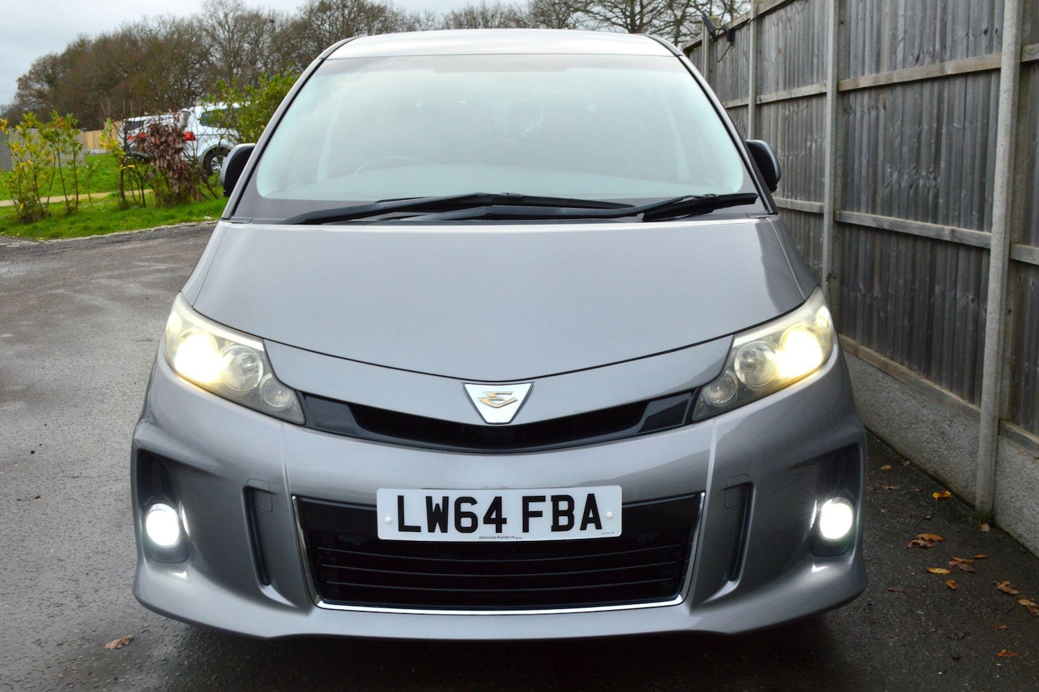 Used Toyota Estima for sale - 76926708: Photo 4