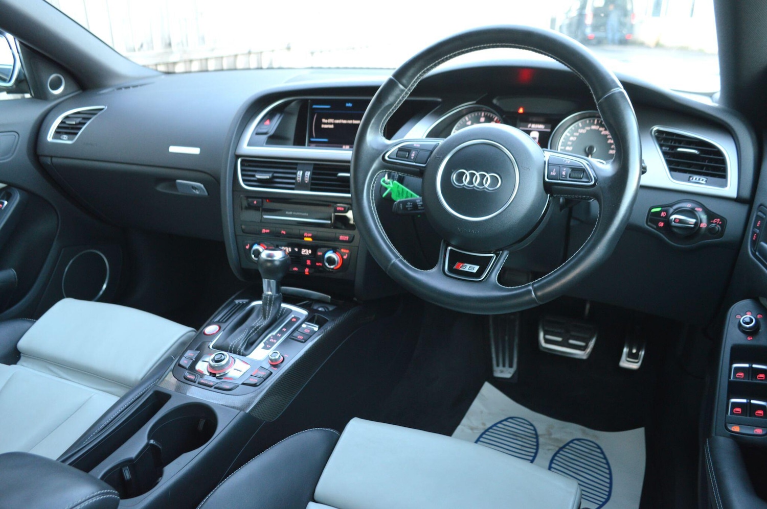 Used Audi S5 for sale - 76802062: Photo 2