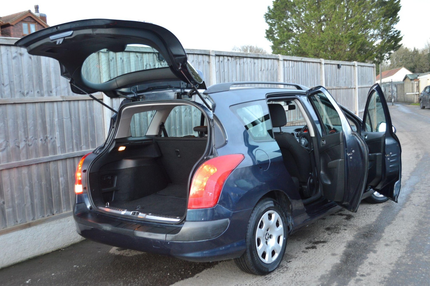 Used Peugeot 308 2012 for sale - 77040966: Photo 10