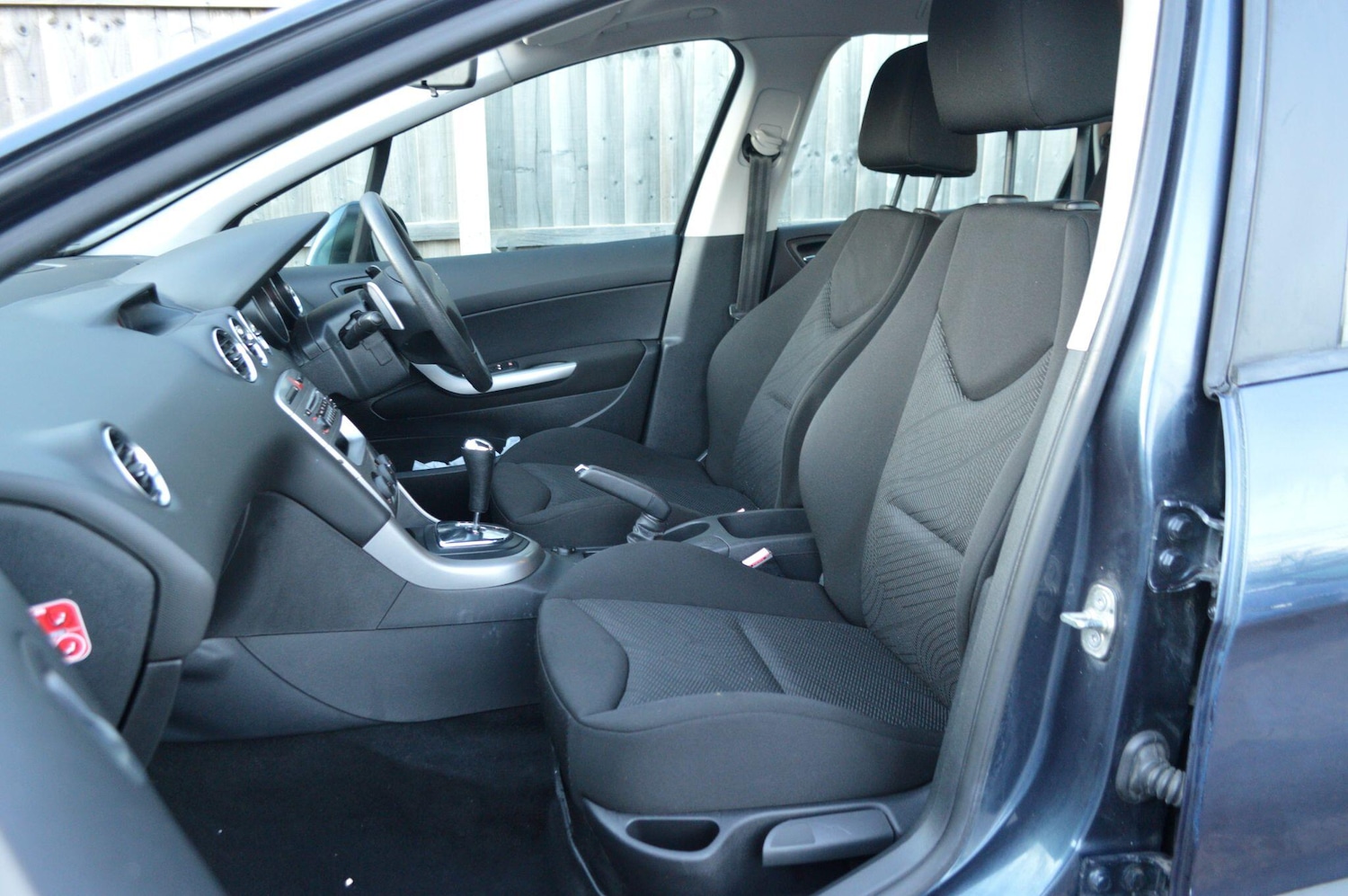 Used Peugeot 308 2012 for sale - 77040966: Photo 16