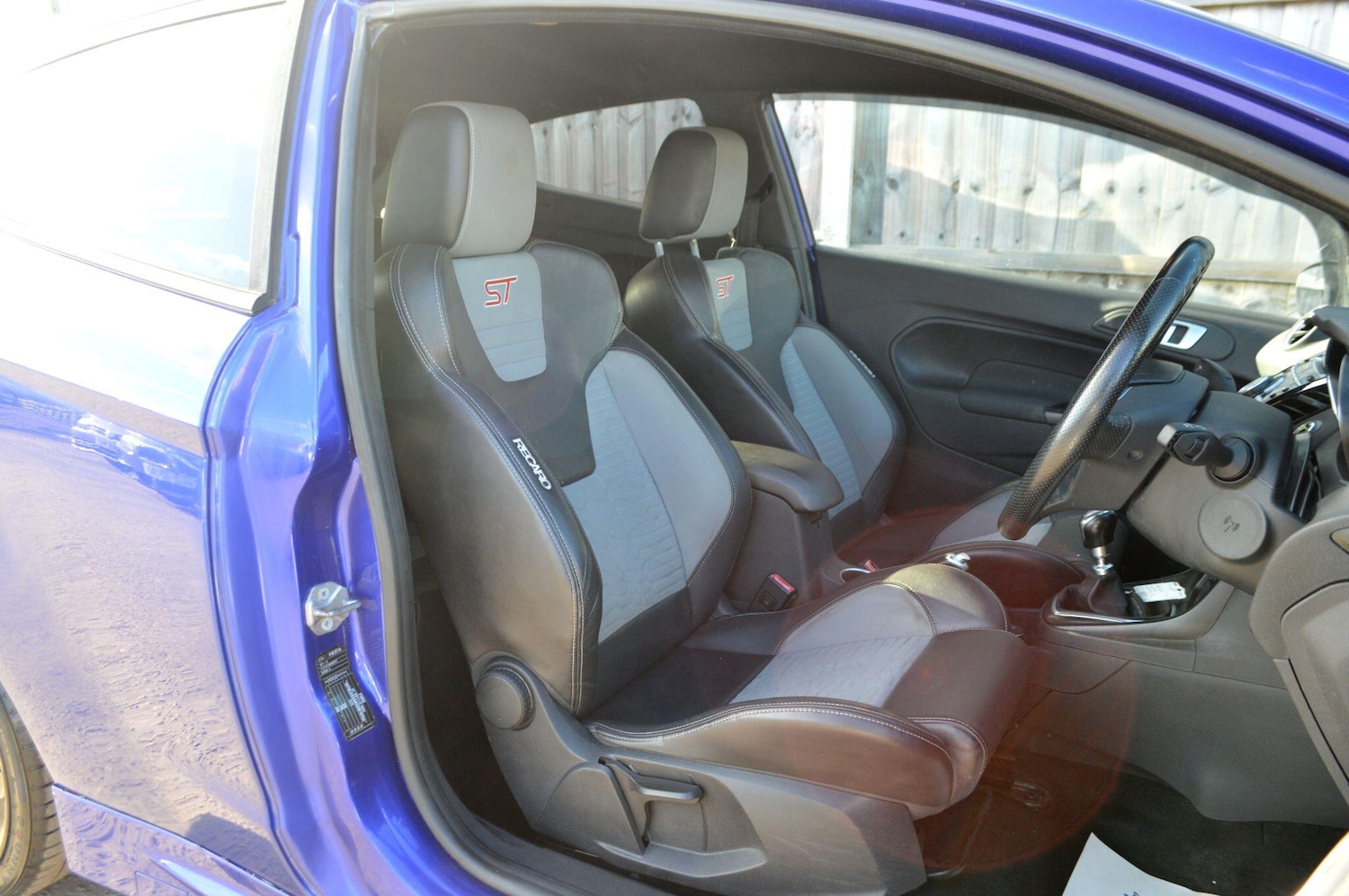 Used Ford Fiesta for sale - 77909627: Photo 2