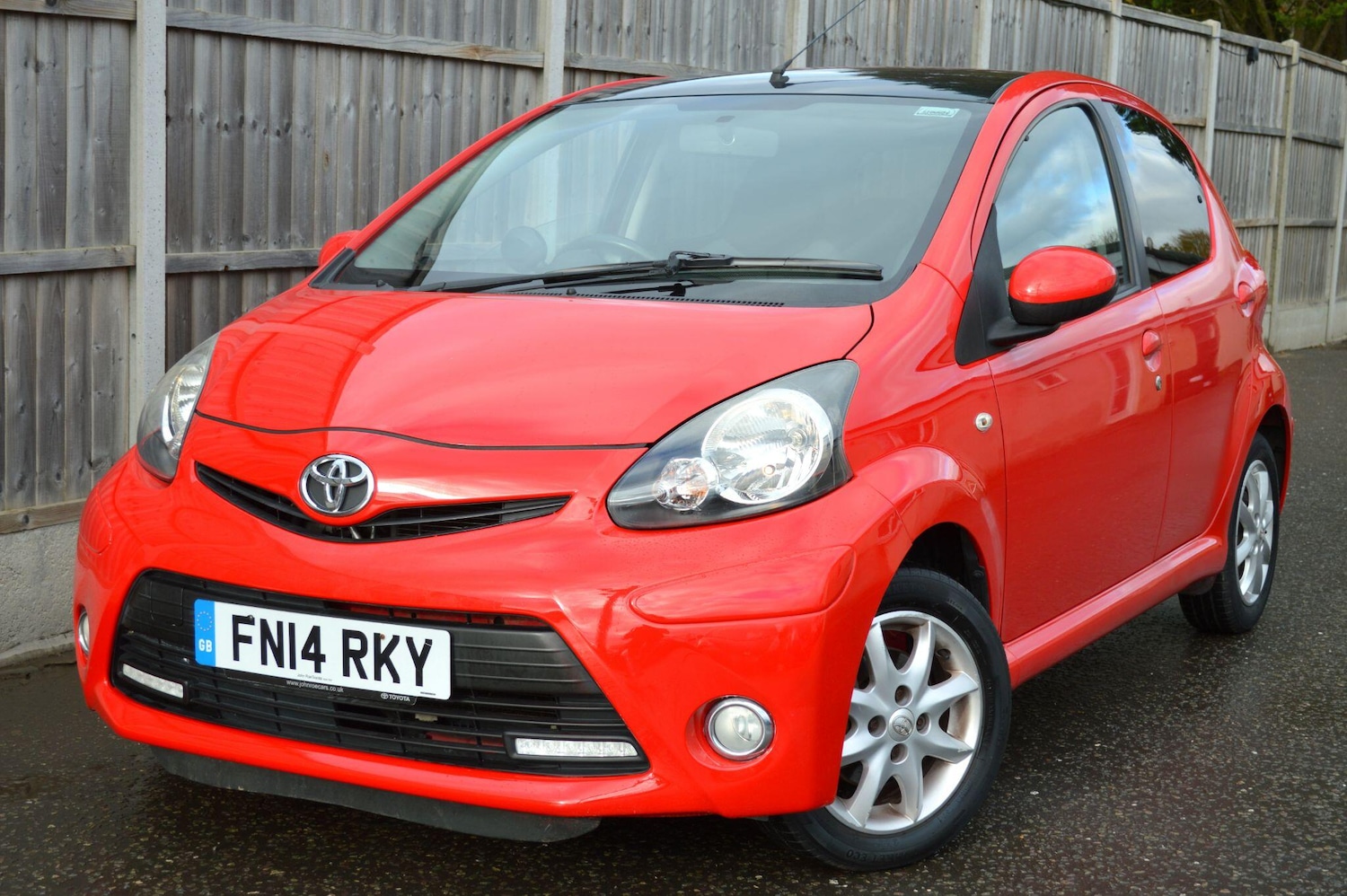 Used Toyota AYGO 2014 for sale - 76512018: Photo 1