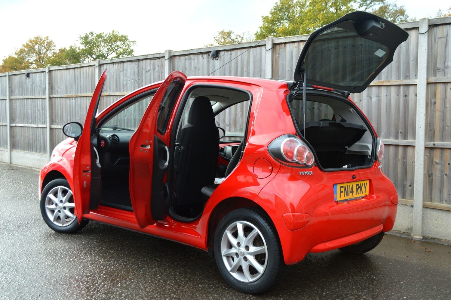 Used Toyota AYGO 2014 for sale - 76512018: Photo 12