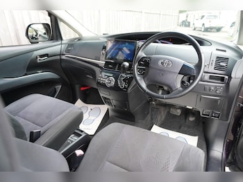 Used Toyota Estima 2012 for sale - 79062110: Photo