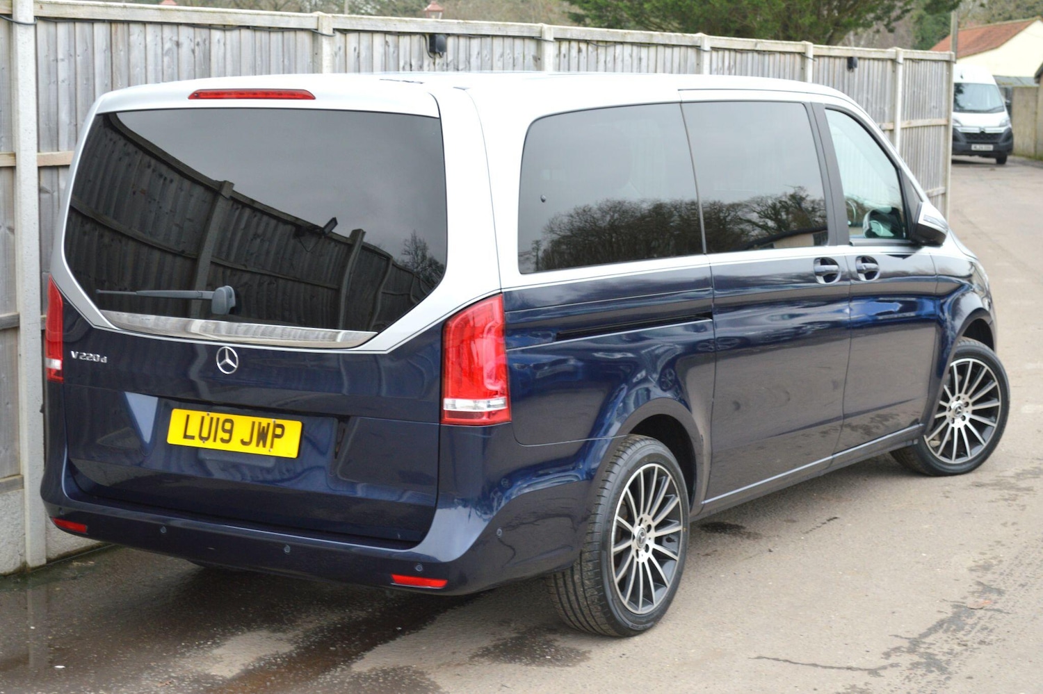 Used Mercedes-Benz V-Class 2025 for sale - 77049767: Photo 18