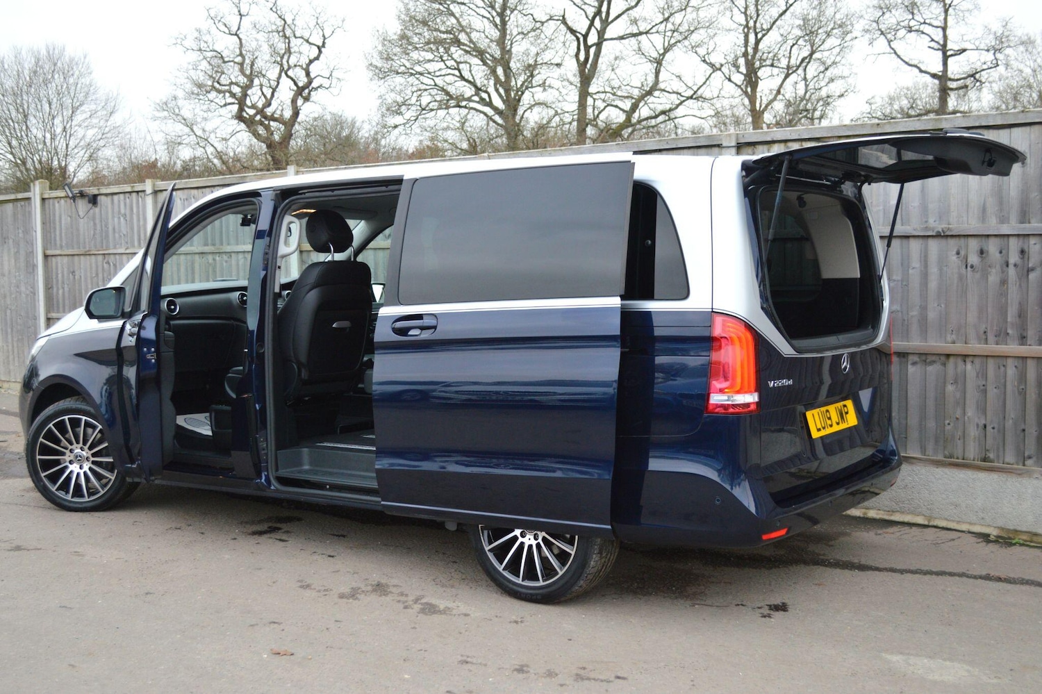 Used Mercedes-Benz V-Class 2025 for sale - 77049767: Photo 32